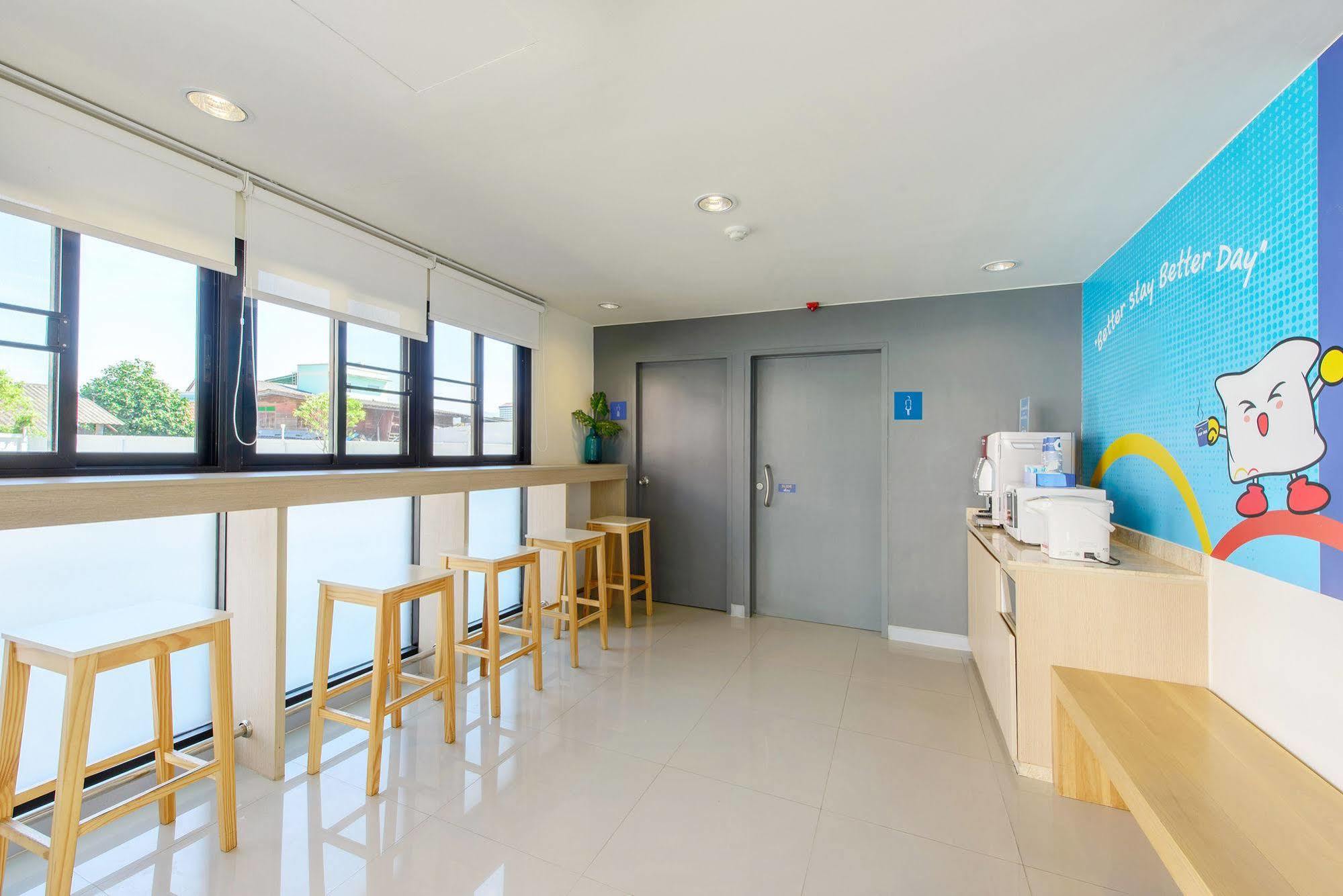 Hop Inn Krabi Building A Екстериор снимка